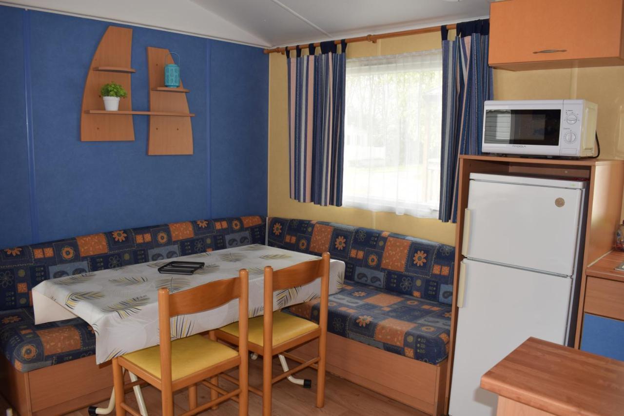 Camping Du Creulet Crouay المظهر الخارجي الصورة